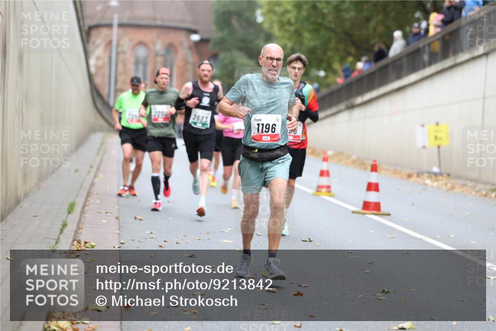 05.10.2025 - 20. swb-Marathon Bremen Michael Strokosch http://msf.ph/oto/9213842 05.10.2025 12:30:03 Laufen 2082, 2683, 1196, 200 meine-sportfotos.de