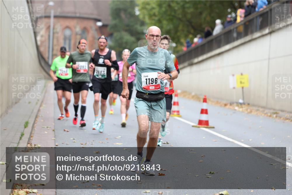 05.10.2025 - 20. swb-Marathon Bremen Michael Strokosch http://msf.ph/oto/9213843 05.10.2025 12:30:03 Laufen 2092, 2683, 1196 meine-sportfotos.de