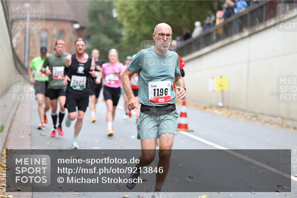 05.10.2025 - 20. swb-Marathon Bremen Michael Strokosch http://msf.ph/oto/9213846 05.10.2025 12:30:04 Laufen 2683, 1196 meine-sportfotos.de