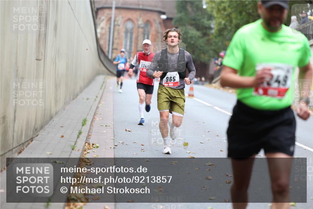 05.10.2025 - 20. swb-Marathon Bremen Michael Strokosch http://msf.ph/oto/9213857 05.10.2025 12:30:09 Laufen 1745, 965, 843 meine-sportfotos.de