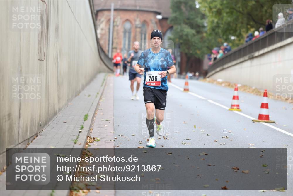 05.10.2025 - 20. swb-Marathon Bremen Michael Strokosch http://msf.ph/oto/9213867 05.10.2025 12:30:17 Laufen 706 meine-sportfotos.de