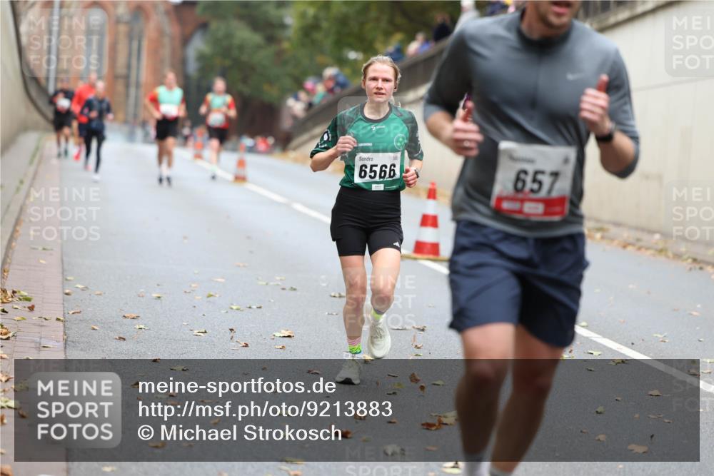 05.10.2025 - 20. swb-Marathon Bremen Michael Strokosch http://msf.ph/oto/9213883 05.10.2025 12:30:25 Laufen 6566, 657 meine-sportfotos.de