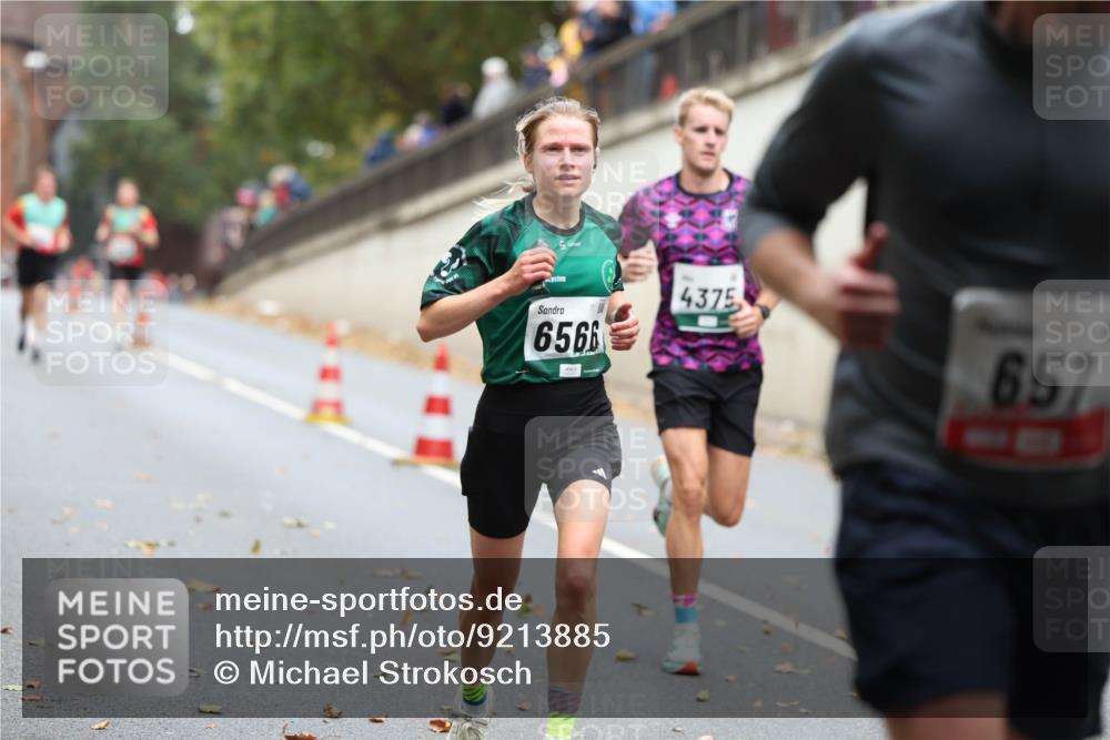 05.10.2025 - 20. swb-Marathon Bremen Michael Strokosch http://msf.ph/oto/9213885 05.10.2025 12:30:26 Laufen 1, 6566, 4375, 657, 010 meine-sportfotos.de