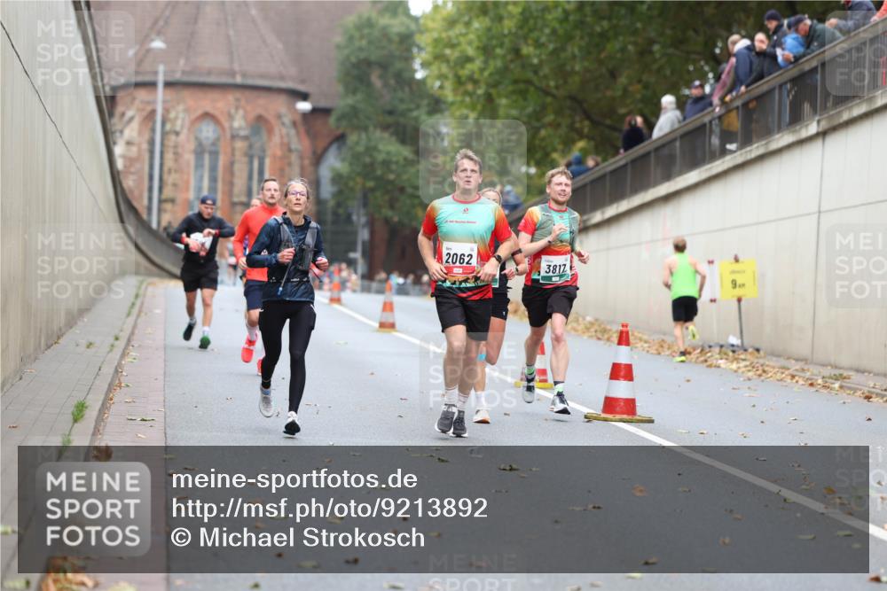 05.10.2025 - 20. swb-Marathon Bremen Michael Strokosch http://msf.ph/oto/9213892 05.10.2025 12:30:31 Laufen 2062, 3812, 9 meine-sportfotos.de
