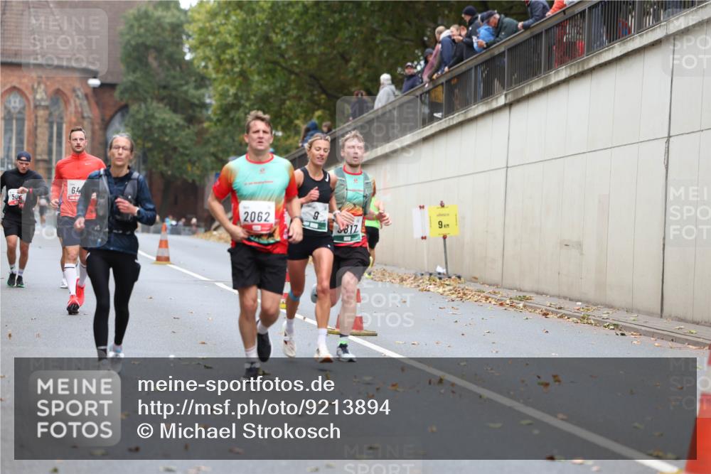 05.10.2025 - 20. swb-Marathon Bremen Michael Strokosch http://msf.ph/oto/9213894 05.10.2025 12:30:32 Laufen 64, 50, 2062, 9, 812 meine-sportfotos.de