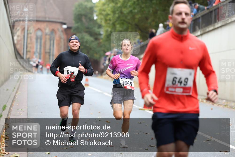 05.10.2025 - 20. swb-Marathon Bremen Michael Strokosch http://msf.ph/oto/9213906 05.10.2025 12:30:37 Laufen 505, 1645, 649 meine-sportfotos.de