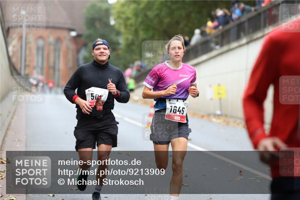 05.10.2025 - 20. swb-Marathon Bremen Michael Strokosch http://msf.ph/oto/9213909 05.10.2025 12:30:38 Laufen 50, 1645 meine-sportfotos.de