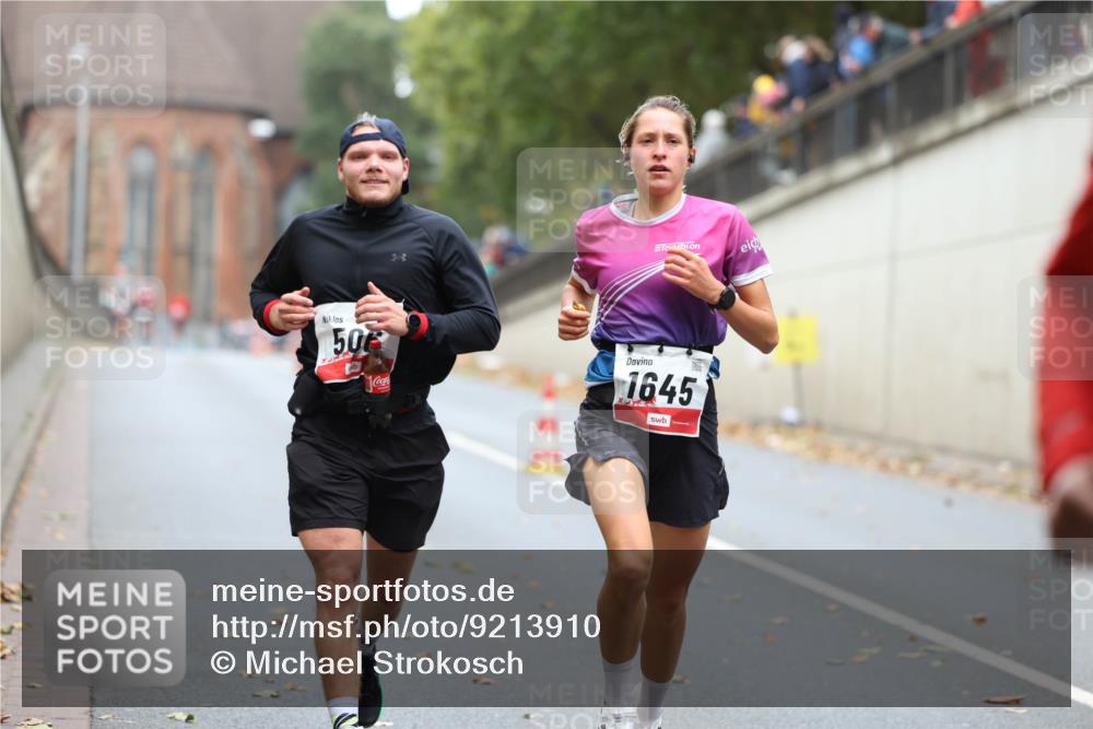 05.10.2025 - 20. swb-Marathon Bremen Michael Strokosch http://msf.ph/oto/9213910 05.10.2025 12:30:38 Laufen 50, 1645 meine-sportfotos.de