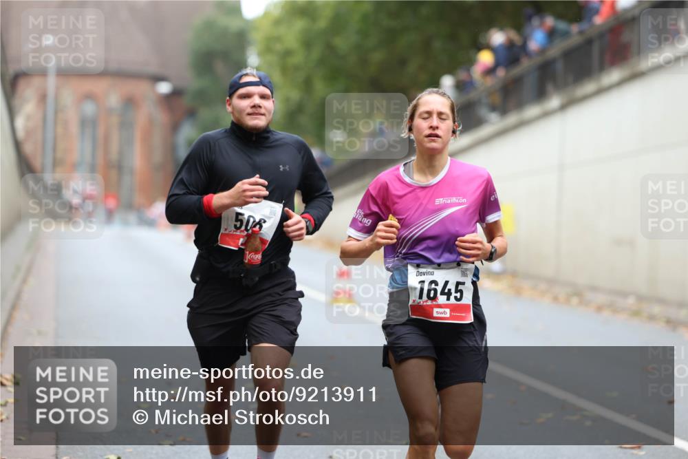 05.10.2025 - 20. swb-Marathon Bremen Michael Strokosch http://msf.ph/oto/9213911 05.10.2025 12:30:38 Laufen 506, 1645 meine-sportfotos.de