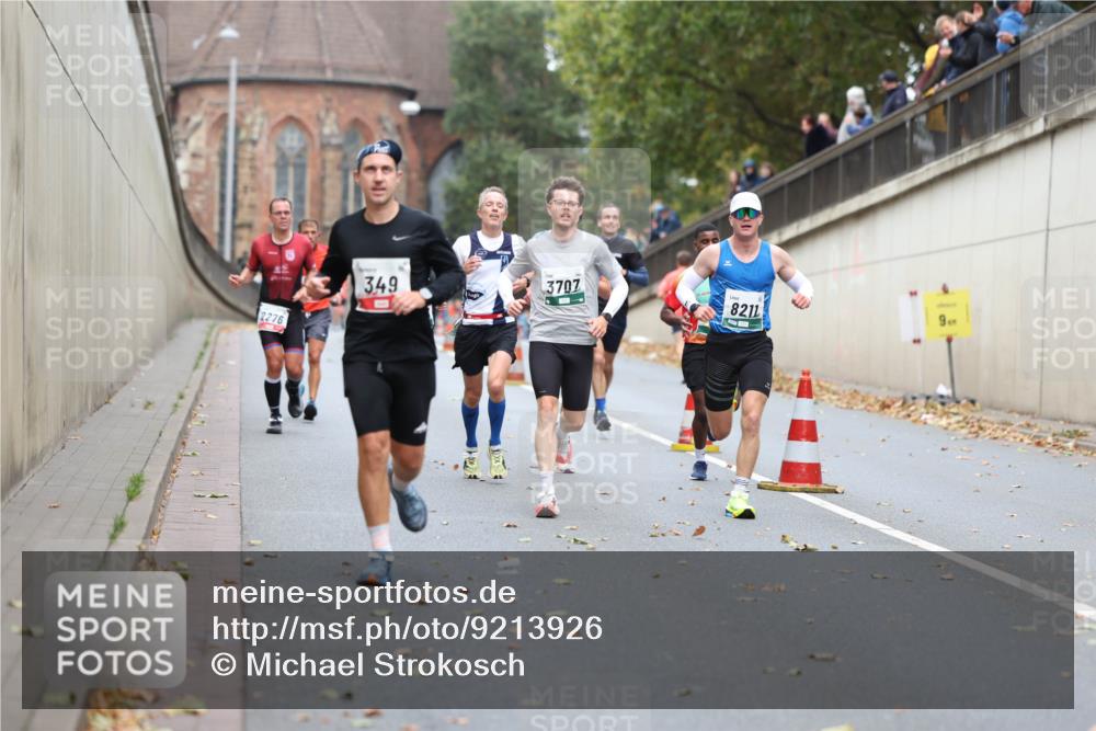 05.10.2025 - 20. swb-Marathon Bremen Michael Strokosch http://msf.ph/oto/9213926 05.10.2025 12:31:02 Laufen 2276, 349, 3707, 70, 8211, 9 meine-sportfotos.de