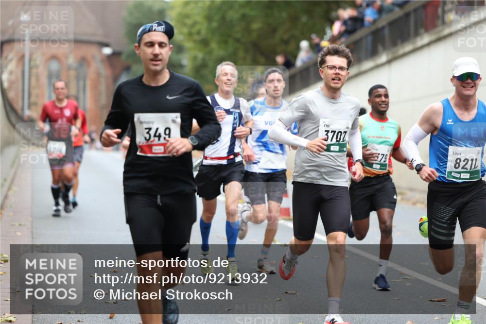05.10.2025 - 20. swb-Marathon Bremen Michael Strokosch http://msf.ph/oto/9213932 05.10.2025 12:31:04 Laufen 349, 3707, 79, 8211 meine-sportfotos.de