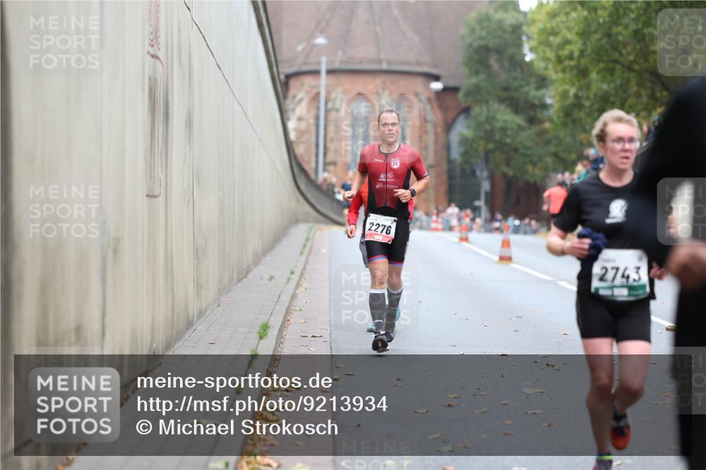 05.10.2025 - 20. swb-Marathon Bremen Michael Strokosch http://msf.ph/oto/9213934 05.10.2025 12:31:05 Laufen 2276, 2743 meine-sportfotos.de