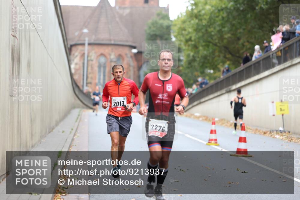 05.10.2025 - 20. swb-Marathon Bremen Michael Strokosch http://msf.ph/oto/9213937 05.10.2025 12:31:07 Laufen 2013, 25, 2276 meine-sportfotos.de