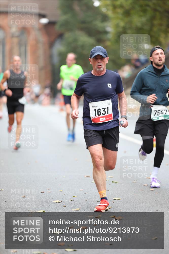 05.10.2025 - 20. swb-Marathon Bremen Michael Strokosch http://msf.ph/oto/9213973 05.10.2025 12:31:41 Laufen 1631, 7547 meine-sportfotos.de