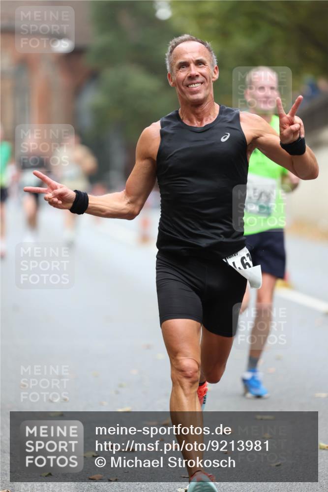 05.10.2025 - 20. swb-Marathon Bremen Michael Strokosch http://msf.ph/oto/9213981 05.10.2025 12:31:45 Laufen  meine-sportfotos.de