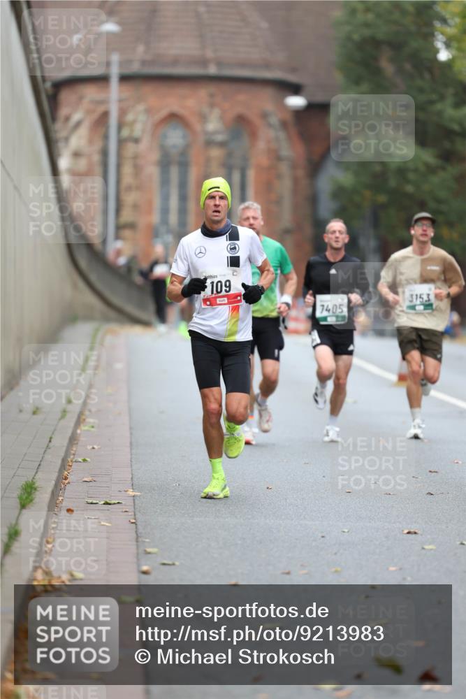 05.10.2025 - 20. swb-Marathon Bremen Michael Strokosch http://msf.ph/oto/9213983 05.10.2025 12:31:48 Laufen 109, 7405, 3153 meine-sportfotos.de