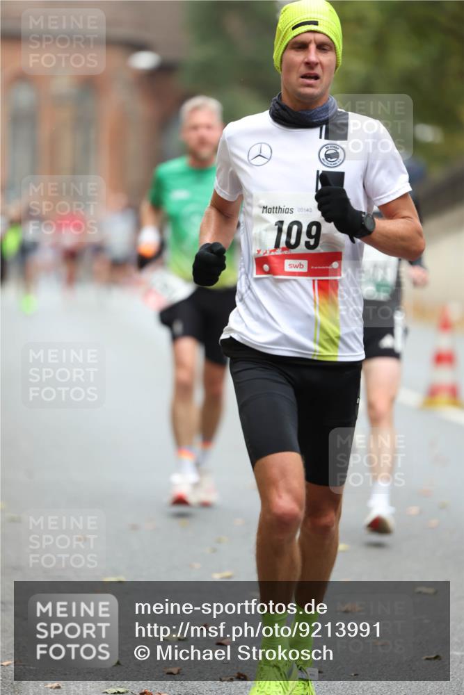 05.10.2025 - 20. swb-Marathon Bremen Michael Strokosch http://msf.ph/oto/9213991 05.10.2025 12:31:51 Laufen 00140, 109 meine-sportfotos.de