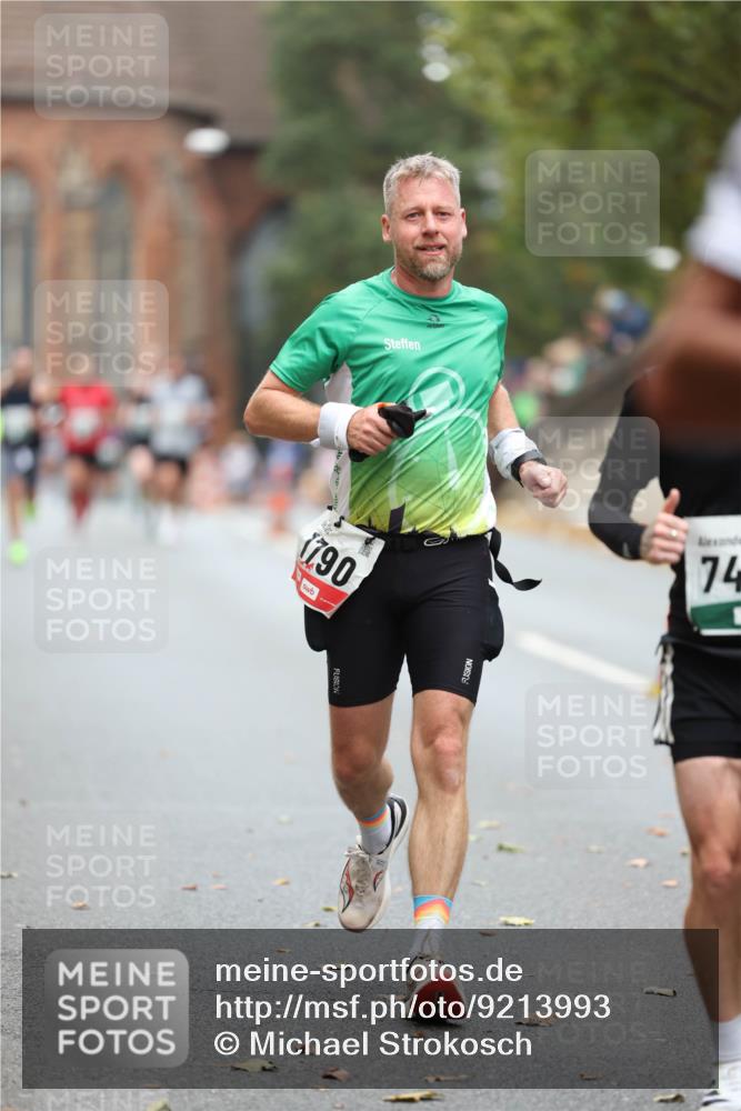 05.10.2025 - 20. swb-Marathon Bremen Michael Strokosch http://msf.ph/oto/9213993 05.10.2025 12:31:52 Laufen 790, 74 meine-sportfotos.de