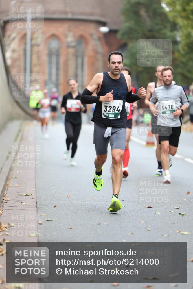 05.10.2025 - 20. swb-Marathon Bremen Michael Strokosch http://msf.ph/oto/9214000 05.10.2025 12:32:00 Laufen 3294, 5470 meine-sportfotos.de