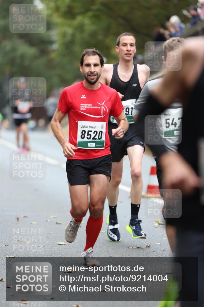 05.10.2025 - 20. swb-Marathon Bremen Michael Strokosch http://msf.ph/oto/9214004 05.10.2025 12:32:03 Laufen 8520, 91, 547 meine-sportfotos.de
