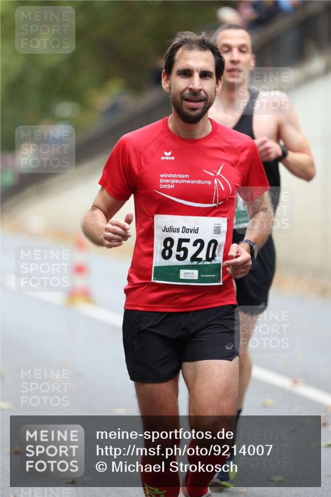 05.10.2025 - 20. swb-Marathon Bremen Michael Strokosch http://msf.ph/oto/9214007 05.10.2025 12:32:04 Laufen 8520, 2 meine-sportfotos.de