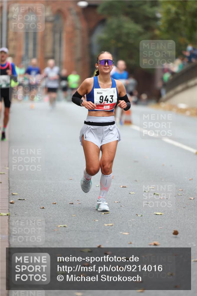 05.10.2025 - 20. swb-Marathon Bremen Michael Strokosch http://msf.ph/oto/9214016 05.10.2025 12:32:10 Laufen 943 meine-sportfotos.de