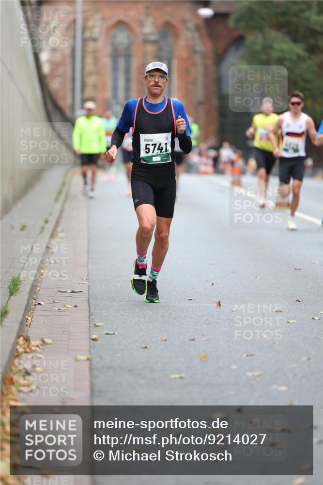 05.10.2025 - 20. swb-Marathon Bremen Michael Strokosch http://msf.ph/oto/9214027 05.10.2025 12:32:13 Laufen 5741 meine-sportfotos.de