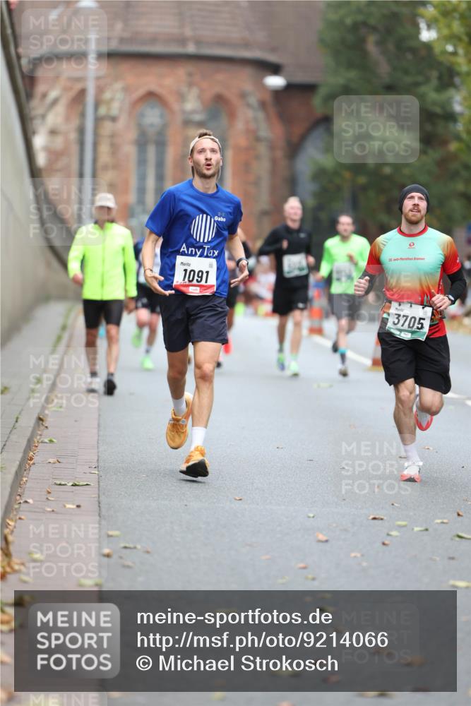05.10.2025 - 20. swb-Marathon Bremen Michael Strokosch http://msf.ph/oto/9214066 05.10.2025 12:32:22 Laufen 1091, 20, 3705 meine-sportfotos.de