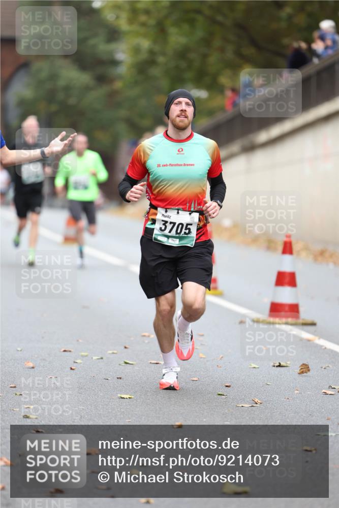 05.10.2025 - 20. swb-Marathon Bremen Michael Strokosch http://msf.ph/oto/9214073 05.10.2025 12:32:24 Laufen 20, 3705 meine-sportfotos.de