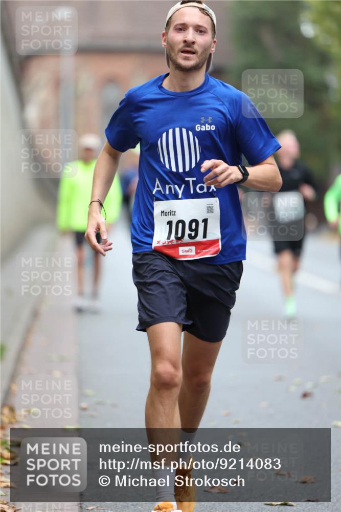 05.10.2025 - 20. swb-Marathon Bremen Michael Strokosch http://msf.ph/oto/9214083 05.10.2025 12:32:25 Laufen 1091 meine-sportfotos.de