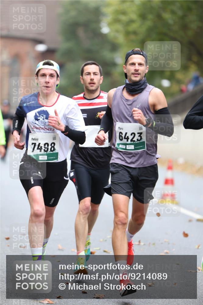 05.10.2025 - 20. swb-Marathon Bremen Michael Strokosch http://msf.ph/oto/9214089 05.10.2025 12:32:29 Laufen 7498, 6423 meine-sportfotos.de