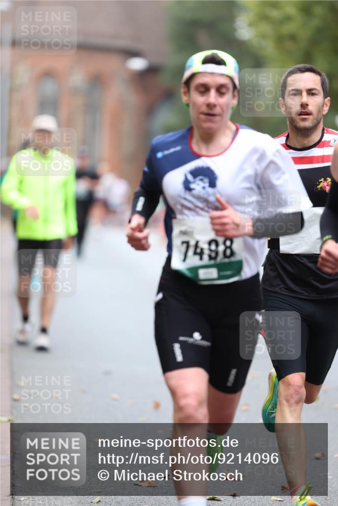 05.10.2025 - 20. swb-Marathon Bremen Michael Strokosch http://msf.ph/oto/9214096 05.10.2025 12:32:30 Laufen 7498 meine-sportfotos.de