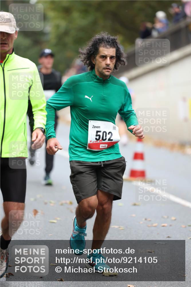 05.10.2025 - 20. swb-Marathon Bremen Michael Strokosch http://msf.ph/oto/9214105 05.10.2025 12:32:36 Laufen 502 meine-sportfotos.de