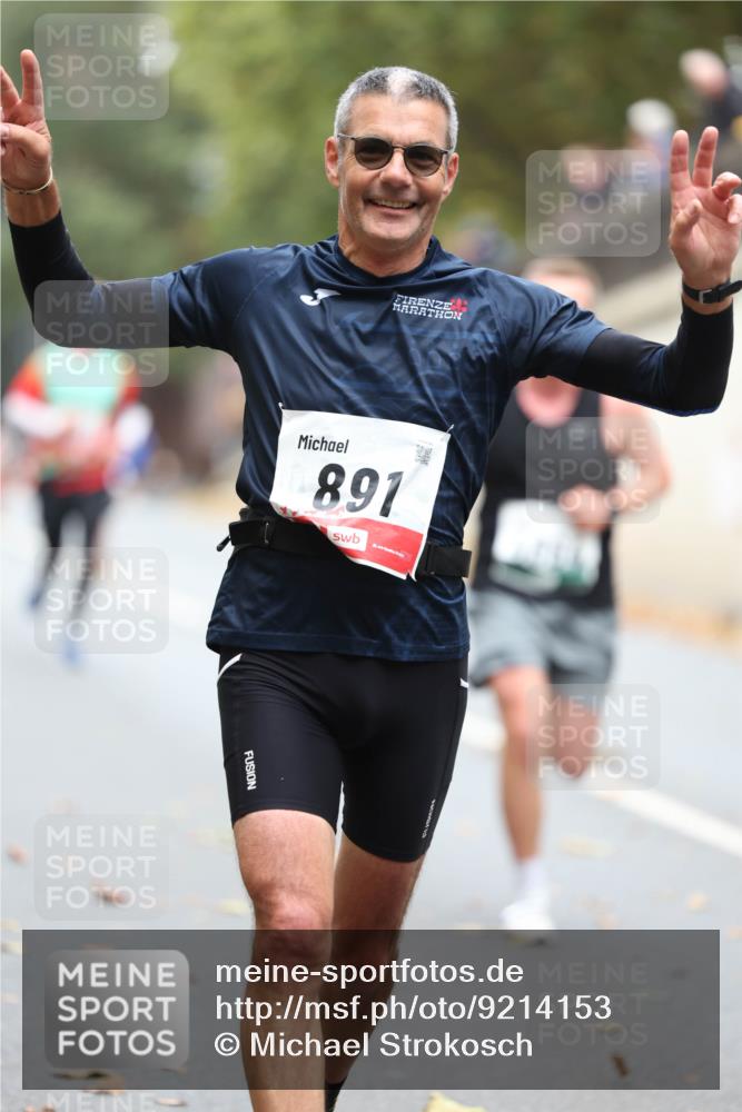 05.10.2025 - 20. swb-Marathon Bremen Michael Strokosch http://msf.ph/oto/9214153 05.10.2025 12:32:56 Laufen 891 meine-sportfotos.de