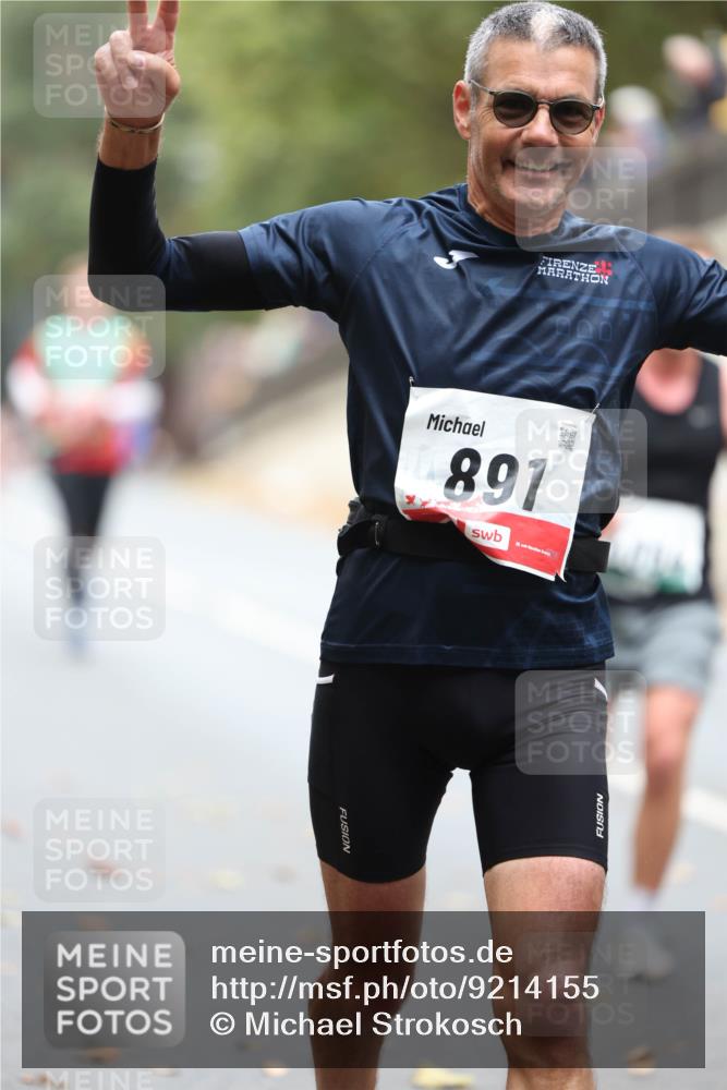 05.10.2025 - 20. swb-Marathon Bremen Michael Strokosch http://msf.ph/oto/9214155 05.10.2025 12:32:56 Laufen 891 meine-sportfotos.de
