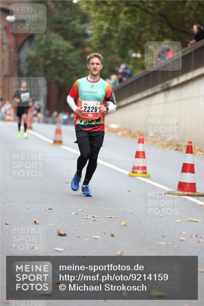 05.10.2025 - 20. swb-Marathon Bremen Michael Strokosch http://msf.ph/oto/9214159 05.10.2025 12:32:58 Laufen 20, 2228 meine-sportfotos.de