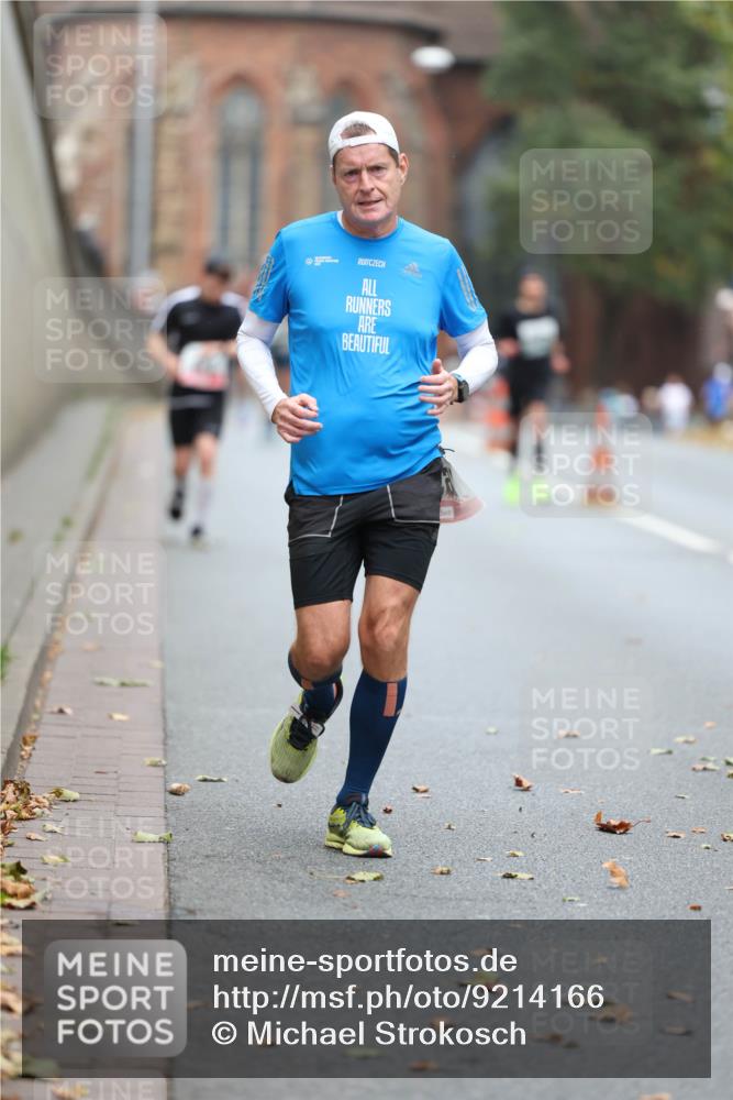05.10.2025 - 20. swb-Marathon Bremen Michael Strokosch http://msf.ph/oto/9214166 05.10.2025 12:32:59 Laufen  meine-sportfotos.de