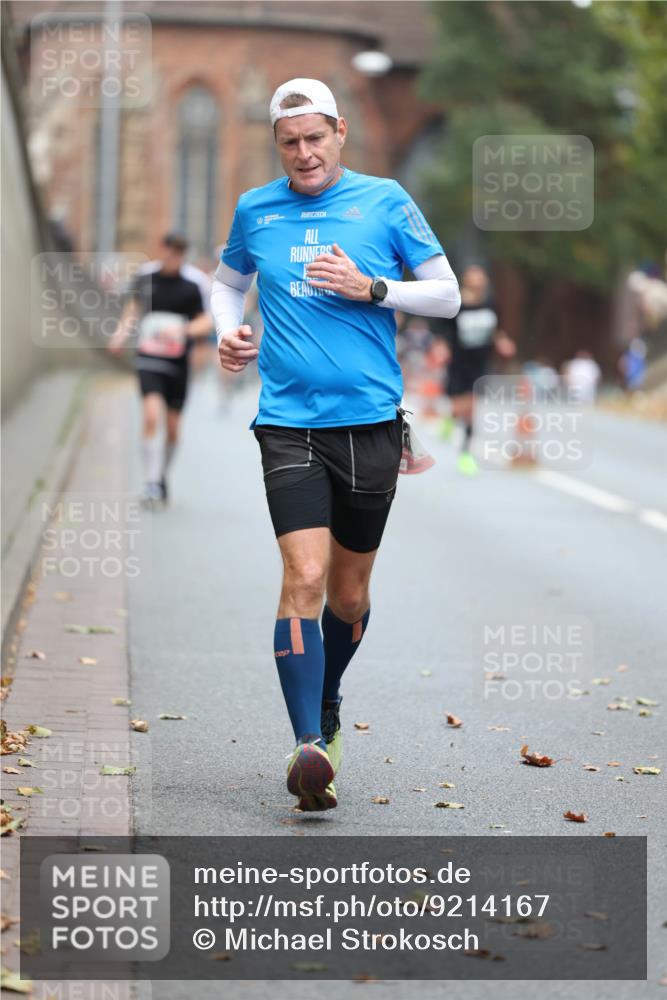 05.10.2025 - 20. swb-Marathon Bremen Michael Strokosch http://msf.ph/oto/9214167 05.10.2025 12:33:00 Laufen  meine-sportfotos.de