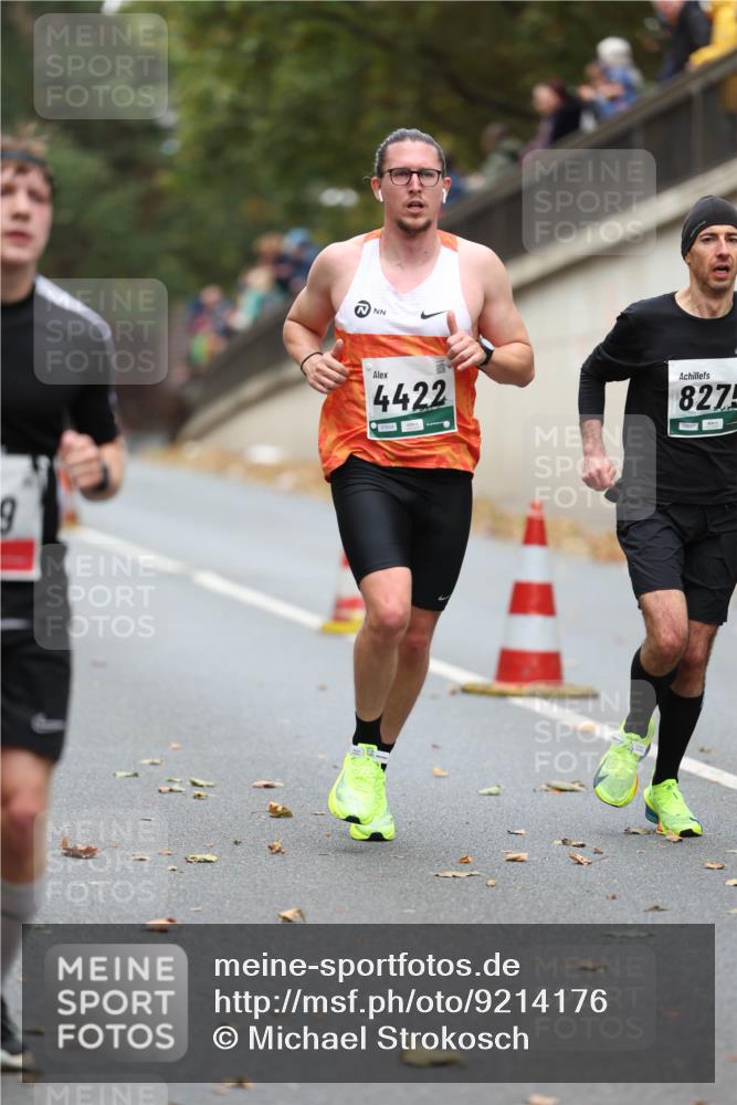 05.10.2025 - 20. swb-Marathon Bremen Michael Strokosch http://msf.ph/oto/9214176 05.10.2025 12:33:06 Laufen 9, 4422, 07834, 827 meine-sportfotos.de