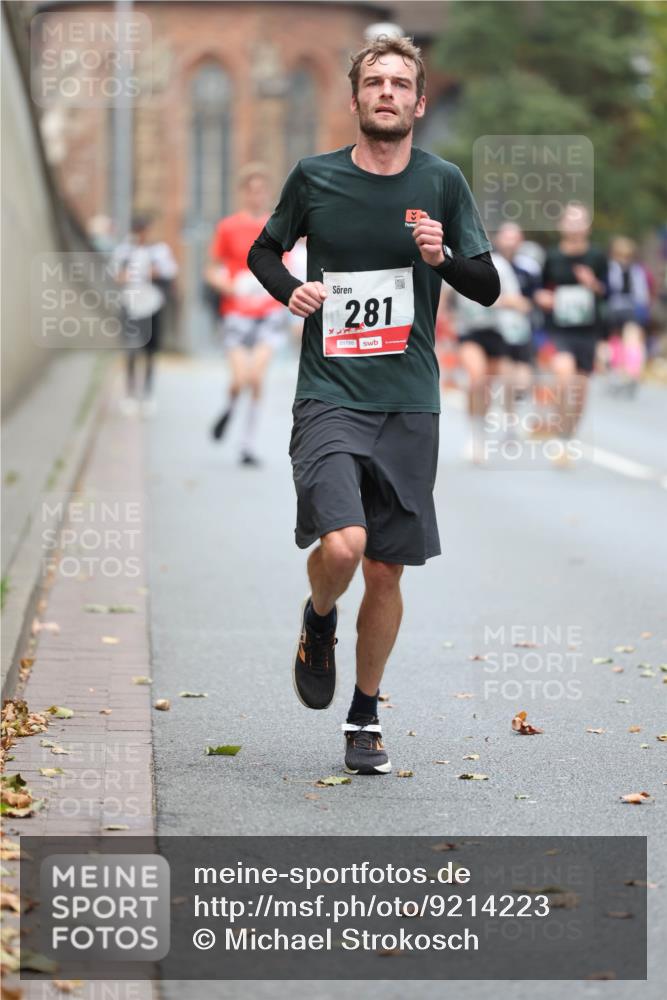 05.10.2025 - 20. swb-Marathon Bremen Michael Strokosch http://msf.ph/oto/9214223 05.10.2025 12:33:18 Laufen 281, 01786 meine-sportfotos.de