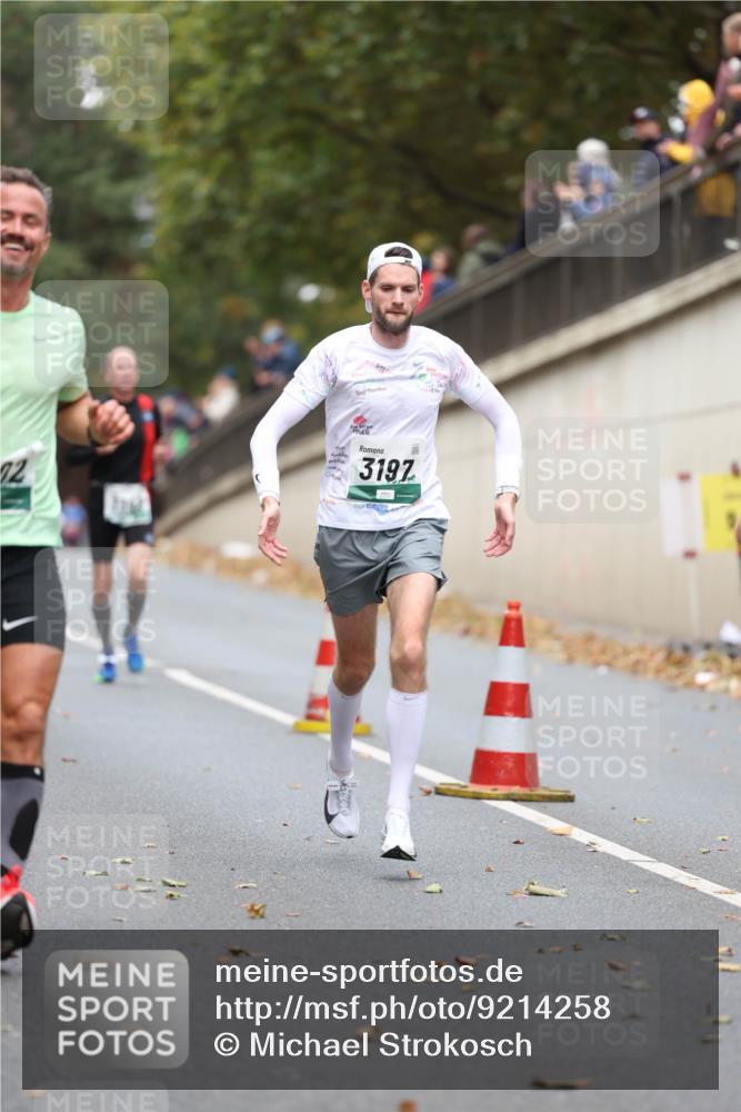 05.10.2025 - 20. swb-Marathon Bremen Michael Strokosch http://msf.ph/oto/9214258 05.10.2025 12:33:49 Laufen 3197, 92 meine-sportfotos.de