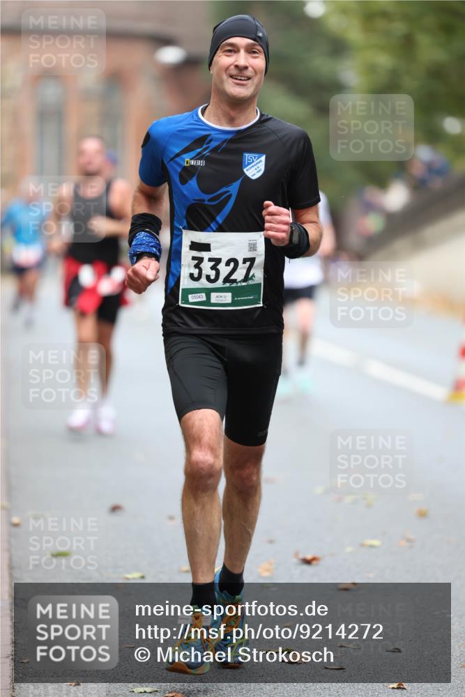 05.10.2025 - 20. swb-Marathon Bremen Michael Strokosch http://msf.ph/oto/9214272 05.10.2025 12:33:54 Laufen 150, 3327, 05043 meine-sportfotos.de