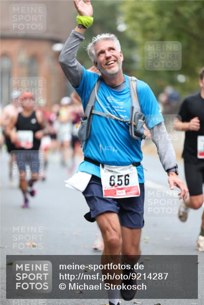 05.10.2025 - 20. swb-Marathon Bremen Michael Strokosch http://msf.ph/oto/9214287 05.10.2025 12:34:05 Laufen 24, 656 meine-sportfotos.de