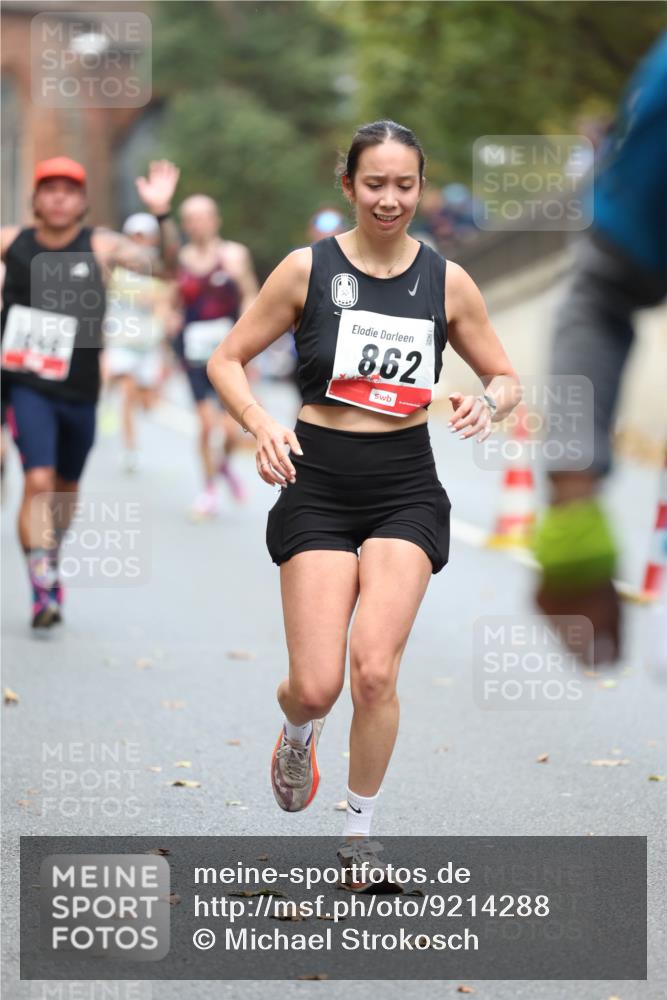 05.10.2025 - 20. swb-Marathon Bremen Michael Strokosch http://msf.ph/oto/9214288 05.10.2025 12:34:06 Laufen 862 meine-sportfotos.de