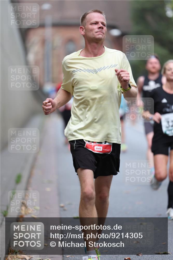 05.10.2025 - 20. swb-Marathon Bremen Michael Strokosch http://msf.ph/oto/9214305 05.10.2025 12:34:14 Laufen  meine-sportfotos.de