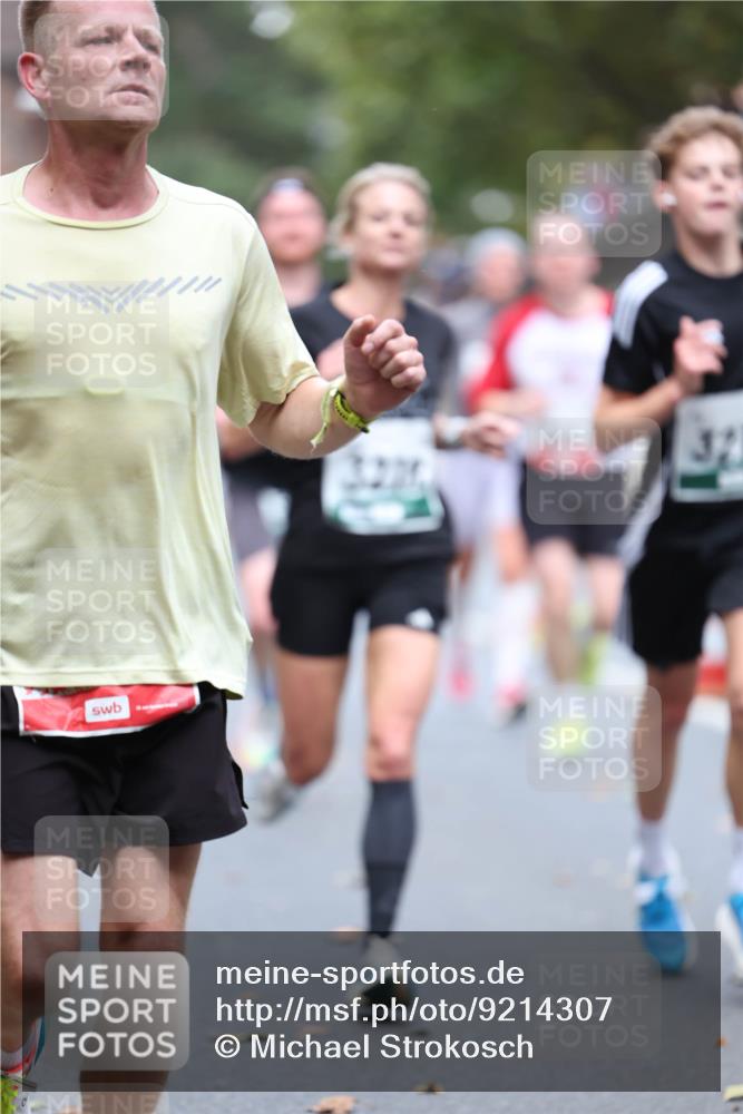 05.10.2025 - 20. swb-Marathon Bremen Michael Strokosch http://msf.ph/oto/9214307 05.10.2025 12:34:14 Laufen 32 meine-sportfotos.de