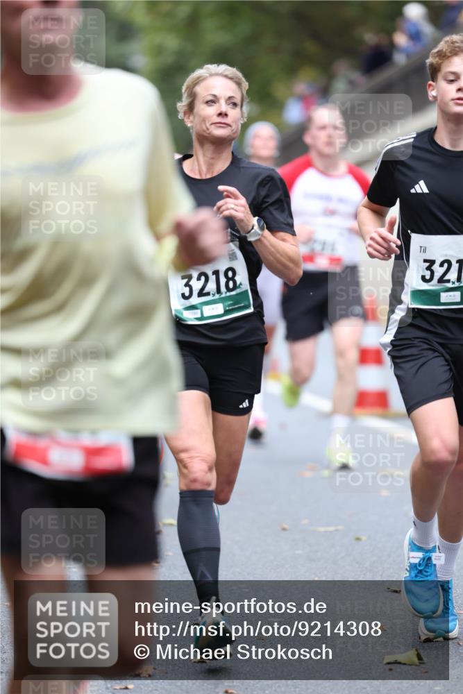 05.10.2025 - 20. swb-Marathon Bremen Michael Strokosch http://msf.ph/oto/9214308 05.10.2025 12:34:14 Laufen 3218, 321 meine-sportfotos.de