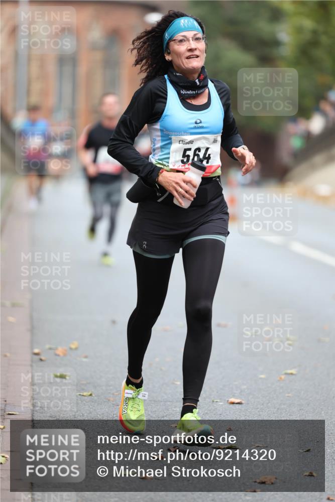 05.10.2025 - 20. swb-Marathon Bremen Michael Strokosch http://msf.ph/oto/9214320 05.10.2025 12:34:23 Laufen 564 meine-sportfotos.de