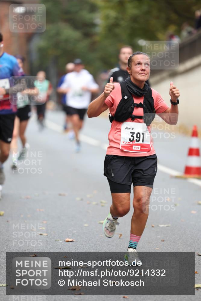 05.10.2025 - 20. swb-Marathon Bremen Michael Strokosch http://msf.ph/oto/9214332 05.10.2025 12:34:32 Laufen 391 meine-sportfotos.de
