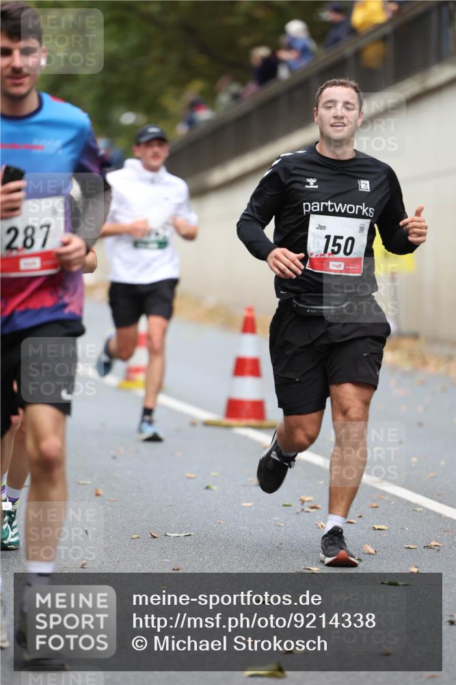05.10.2025 - 20. swb-Marathon Bremen Michael Strokosch http://msf.ph/oto/9214338 05.10.2025 12:34:35 Laufen 287, 150 meine-sportfotos.de